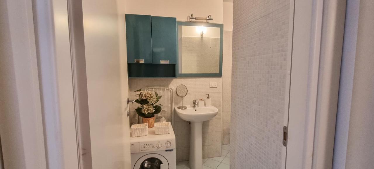 Altido Trendy 1-Bed Flat, Easy Access To Centre Apartment Milan Bagian luar foto