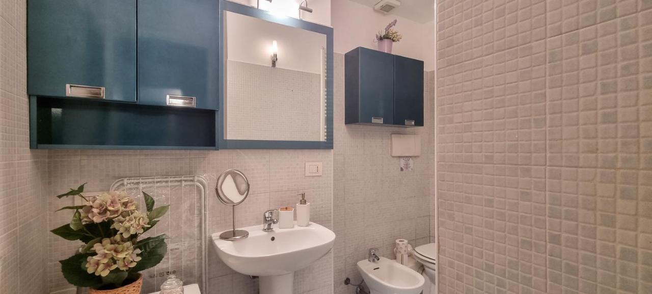 Altido Trendy 1-Bed Flat, Easy Access To Centre Apartment Milan Bagian luar foto